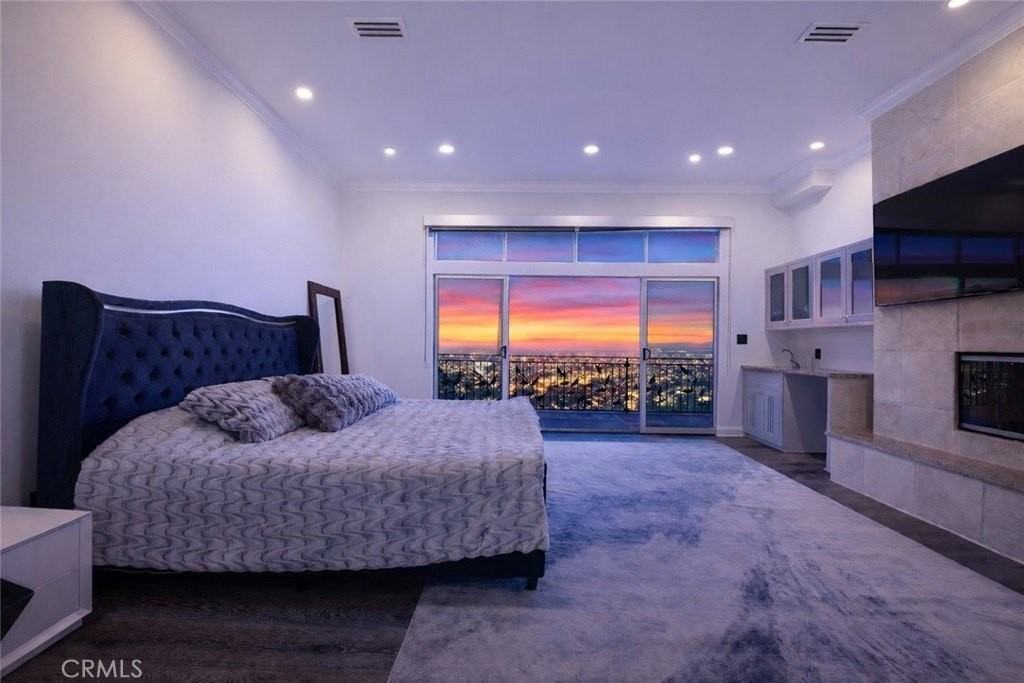 3952 Oakfield Dr - Photo 7 of 45