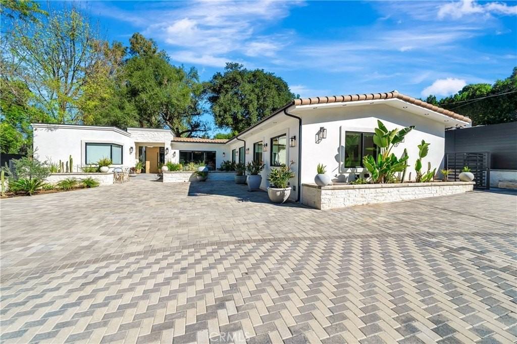 19225 Rosita St - Photo 2 of 50