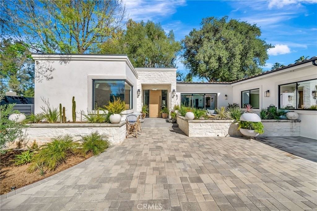 19225 Rosita St - Photo 3 of 50