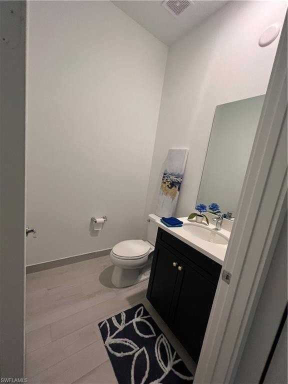 5054 Penella Ave - Photo 6 of 9