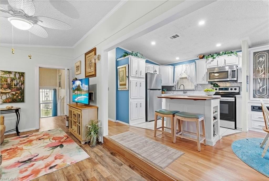 4751 Lafayette Ln W - Photo 2 of 27