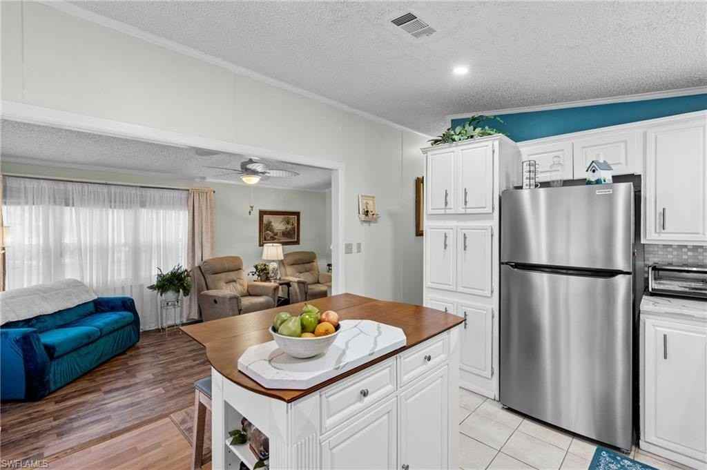 4751 Lafayette Ln W - Photo 6 of 27