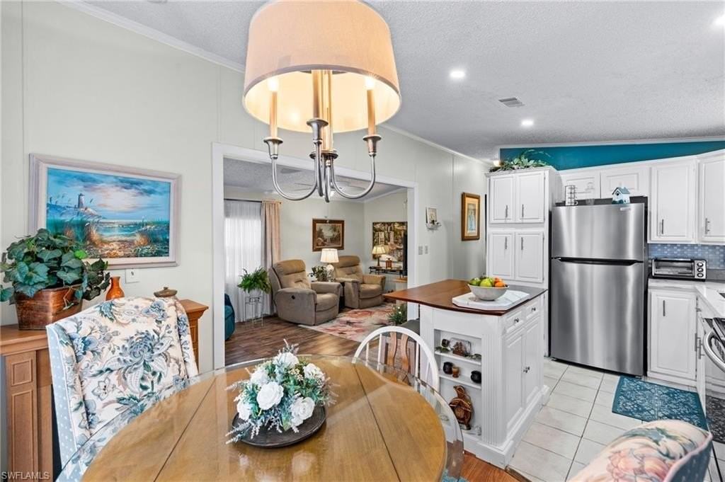 4751 Lafayette Ln W - Photo 7 of 27