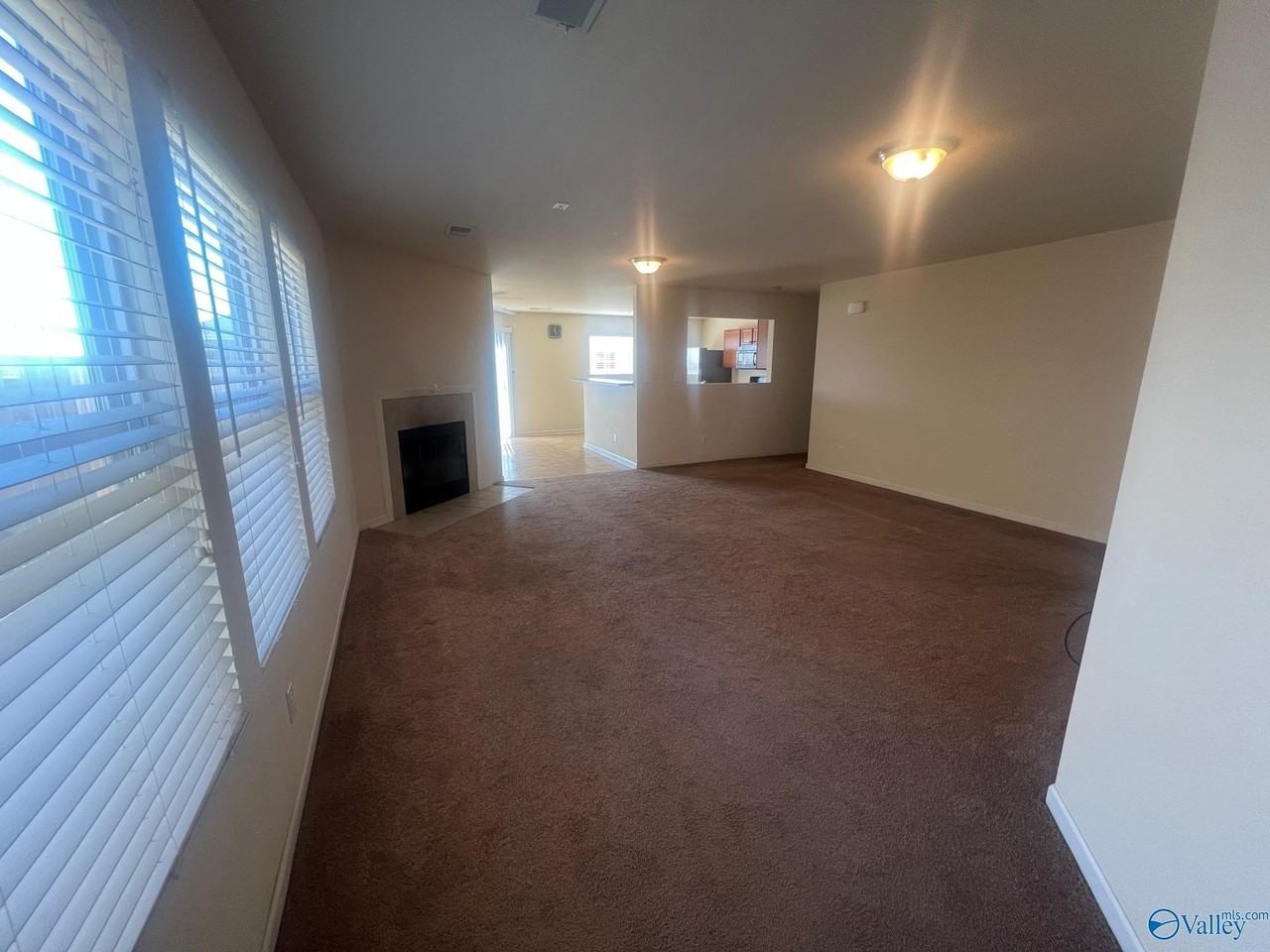 202 Harold Murphy Dr - Photo 2 of 14