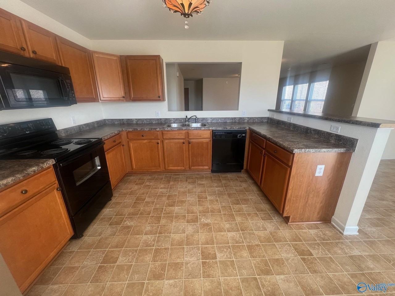 202 Harold Murphy Dr - Photo 6 of 14