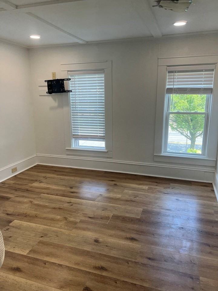 36 East Ave Apt B - Photo 2 of 6