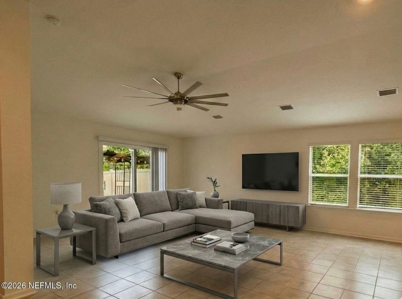 3089 Lucille Ln - Photo 5 of 13