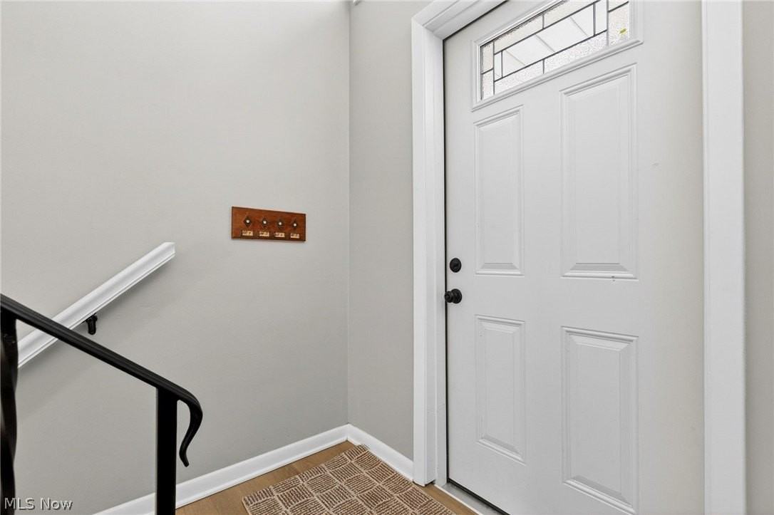 211 Buffington Rd - Photo 3 of 20