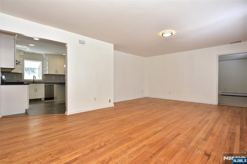 49 Fayson Lake Rd - Photo 5 of 43