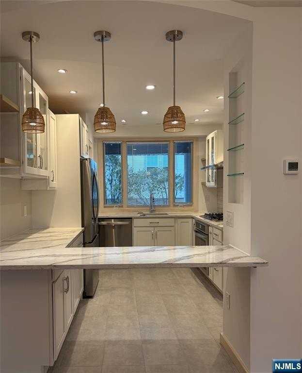 25 Bogert Pl - Photo 7 of 14