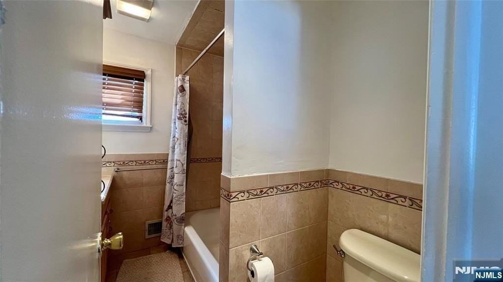 228 Philip Ave - Photo 7 of 21