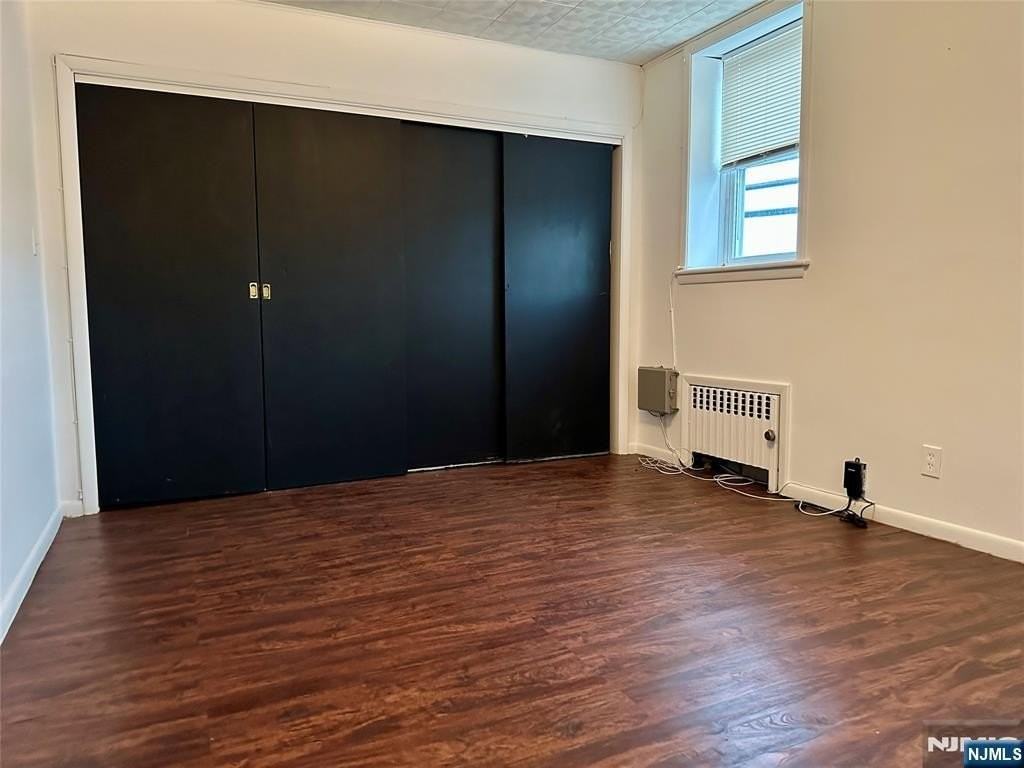 530 Valley Brook Ave - Photo 4 of 7