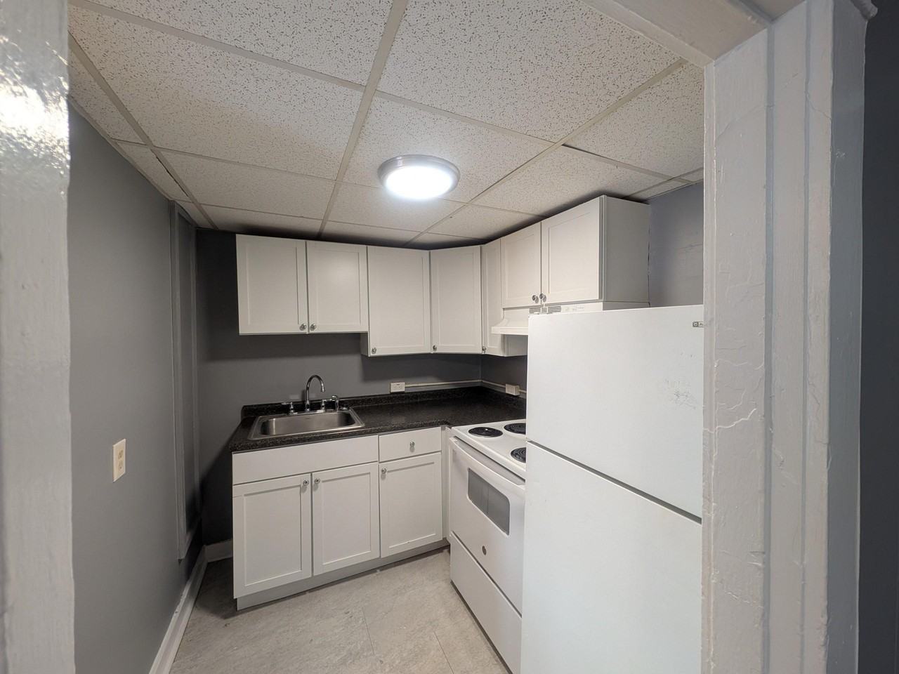 13 Walnut St #3 - Photo 6 of 12