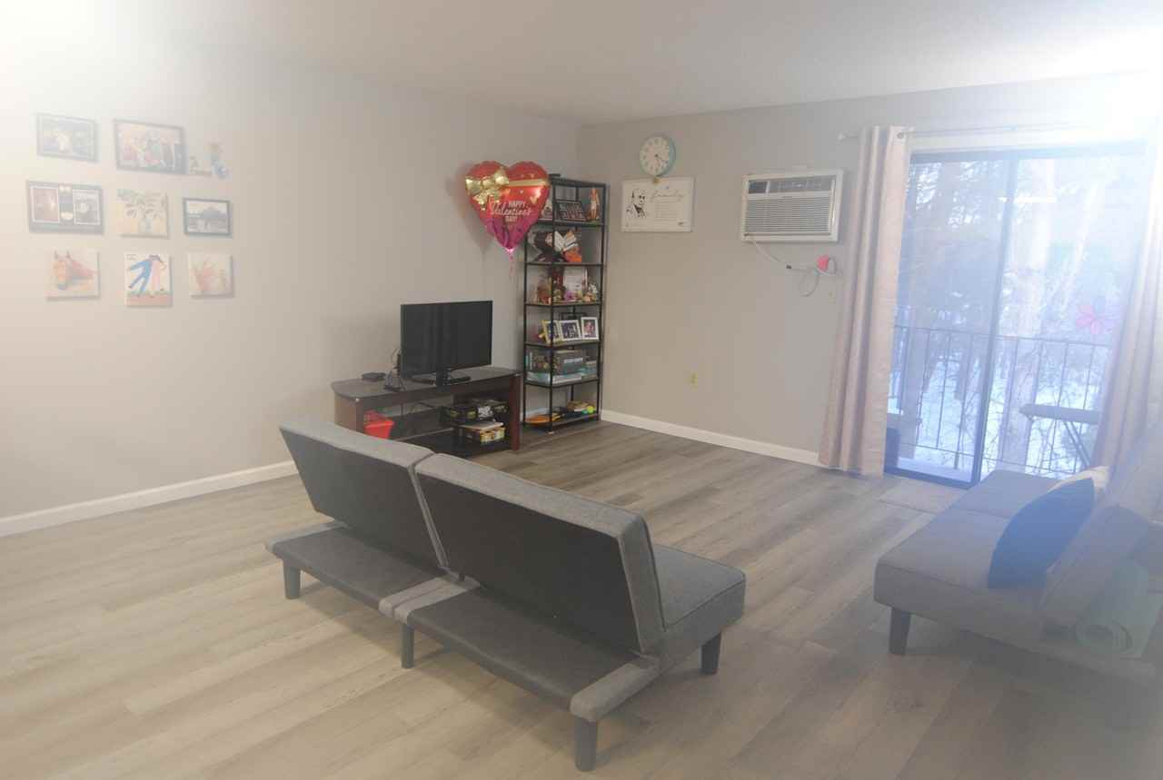 3 Knights Bridge Dr #301 - Photo 7 of 21