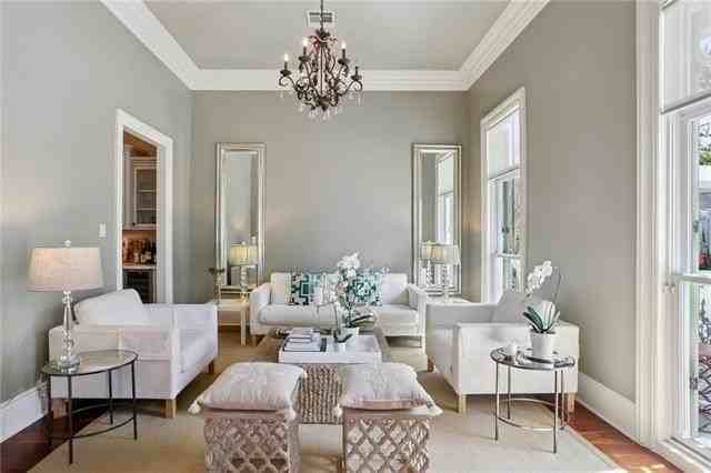 6075 Laurel St - Photo 5 of 32