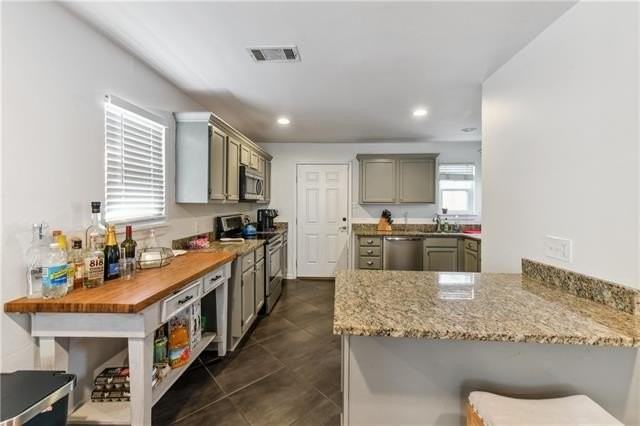 4843 Coliseum St - Photo 5 of 16