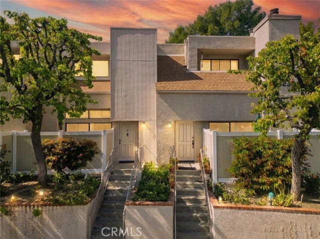 15235 Magnolia Blvd #E - Photo 2 of 8