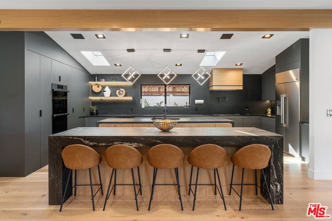 23283 Erwin St - Photo 6 of 8