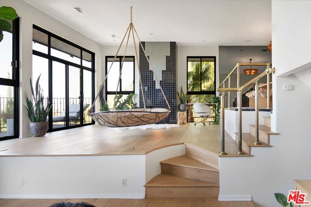 4661 Bedel St - Photo 6 of 8