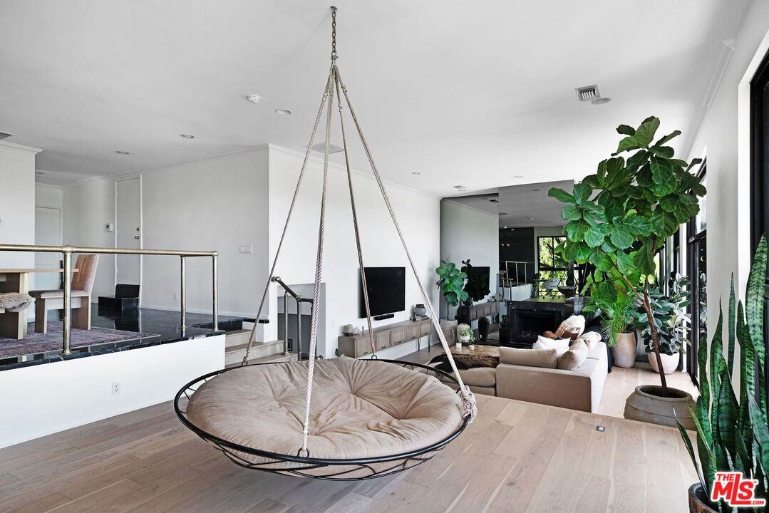 4661 Bedel St - Photo 7 of 8