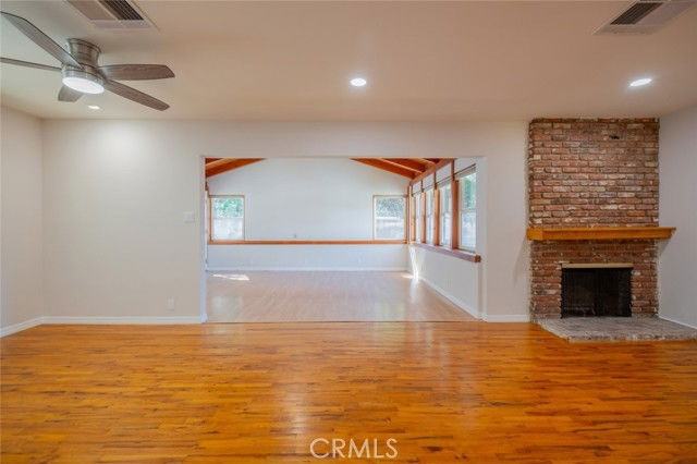 23102 Middlebank Dr - Photo 3 of 6