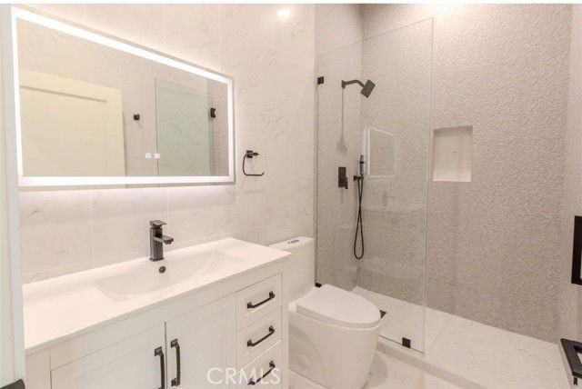 2941 Mary St #2 - Photo 3 of 7