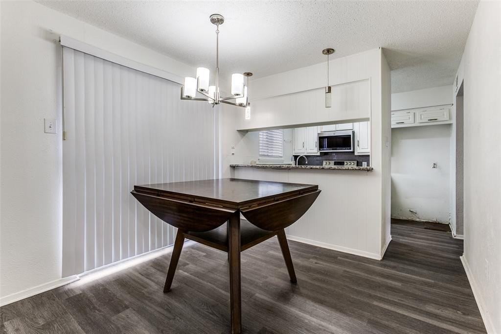 1804 Highbrook Ct - Photo 4 of 12