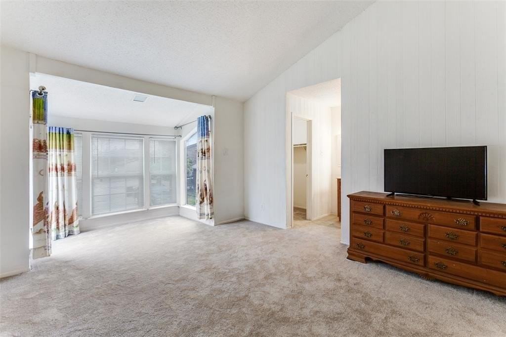 1804 Highbrook Ct - Photo 7 of 12