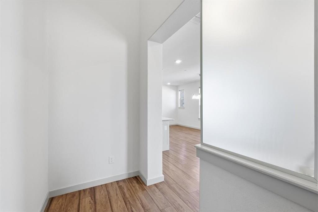 2714 Shelby Dr - Photo 5 of 30