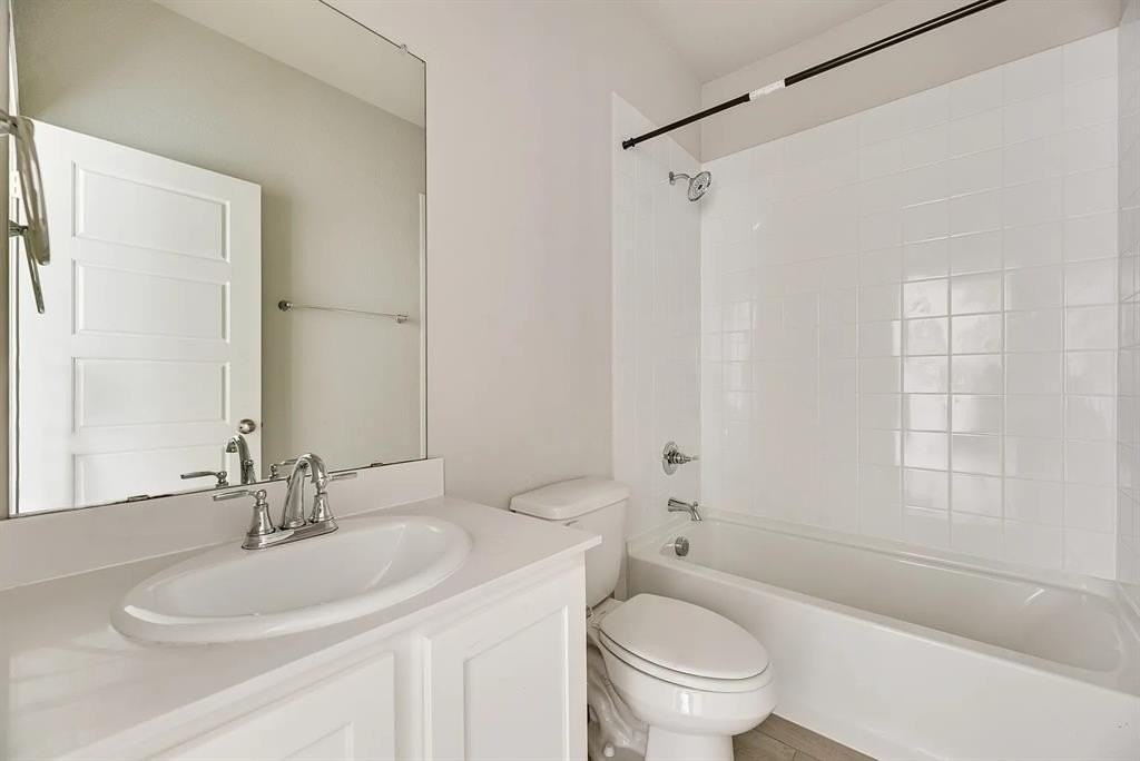 5913 Hopkins Dr - Photo 5 of 18