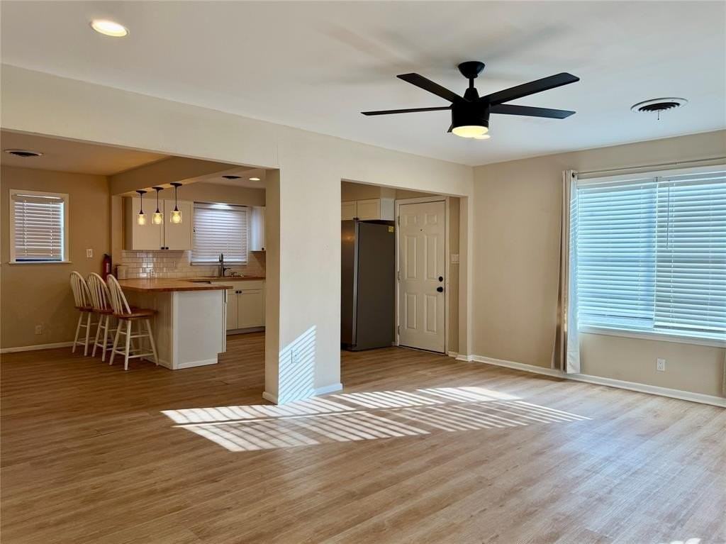 858 E North 11th St - Photo 2 of 21