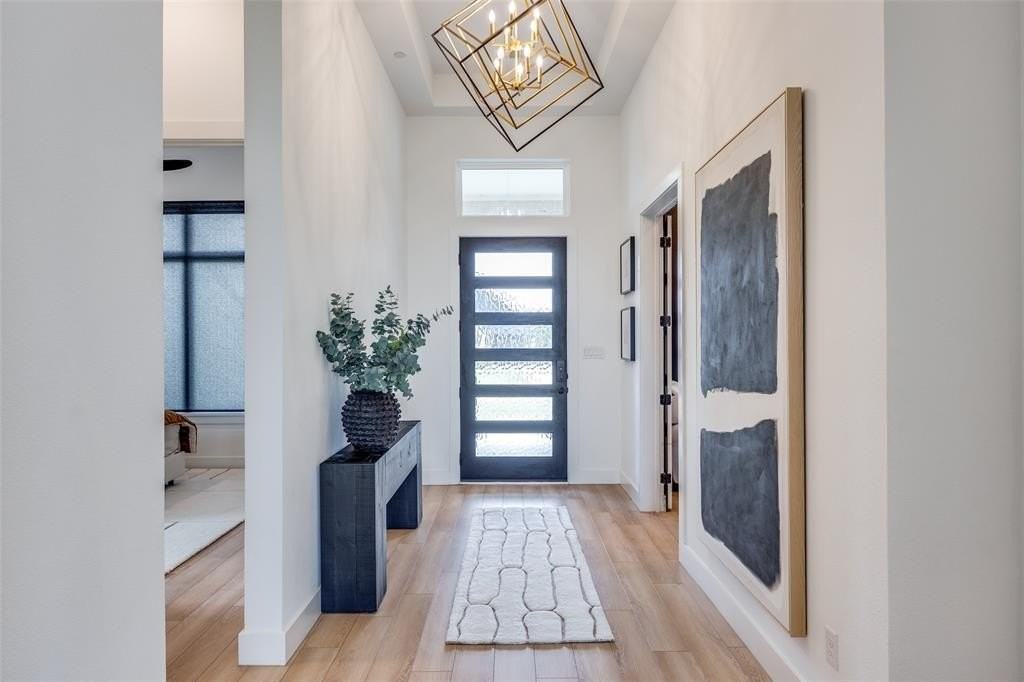 1611 Cayden Trl - Photo 4 of 29