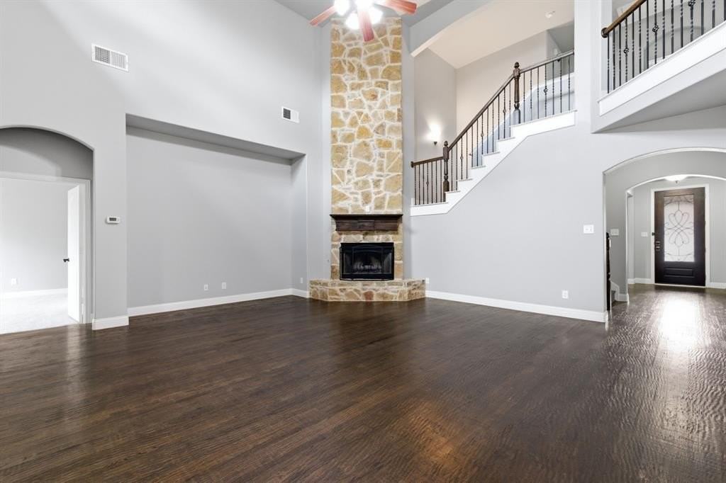 1134 Masquerade Dr - Photo 5 of 20