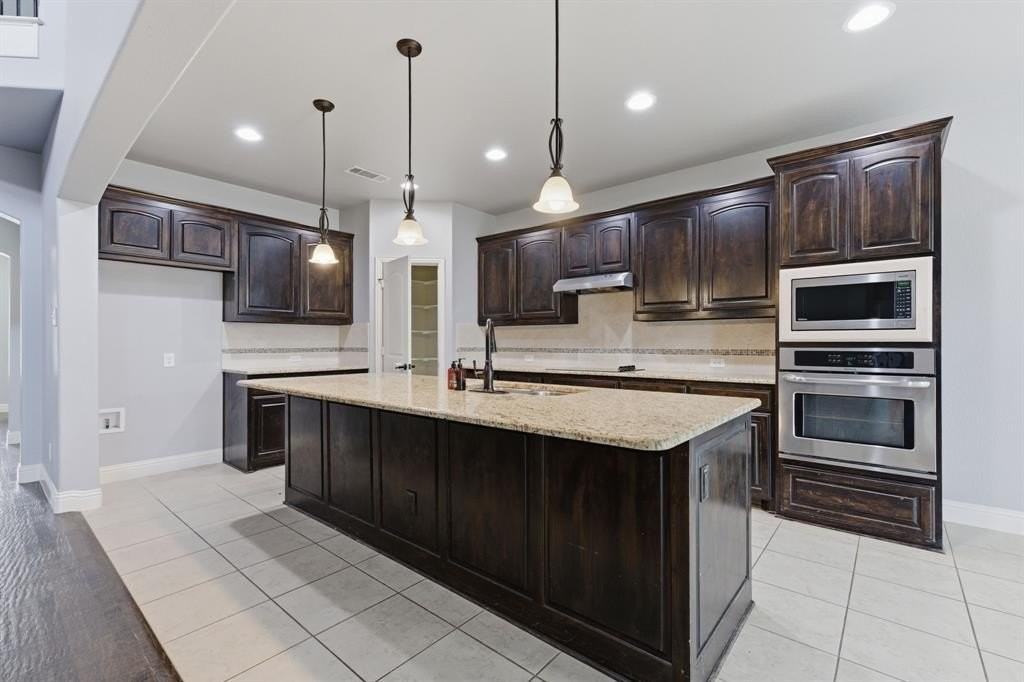 1134 Masquerade Dr - Photo 6 of 20