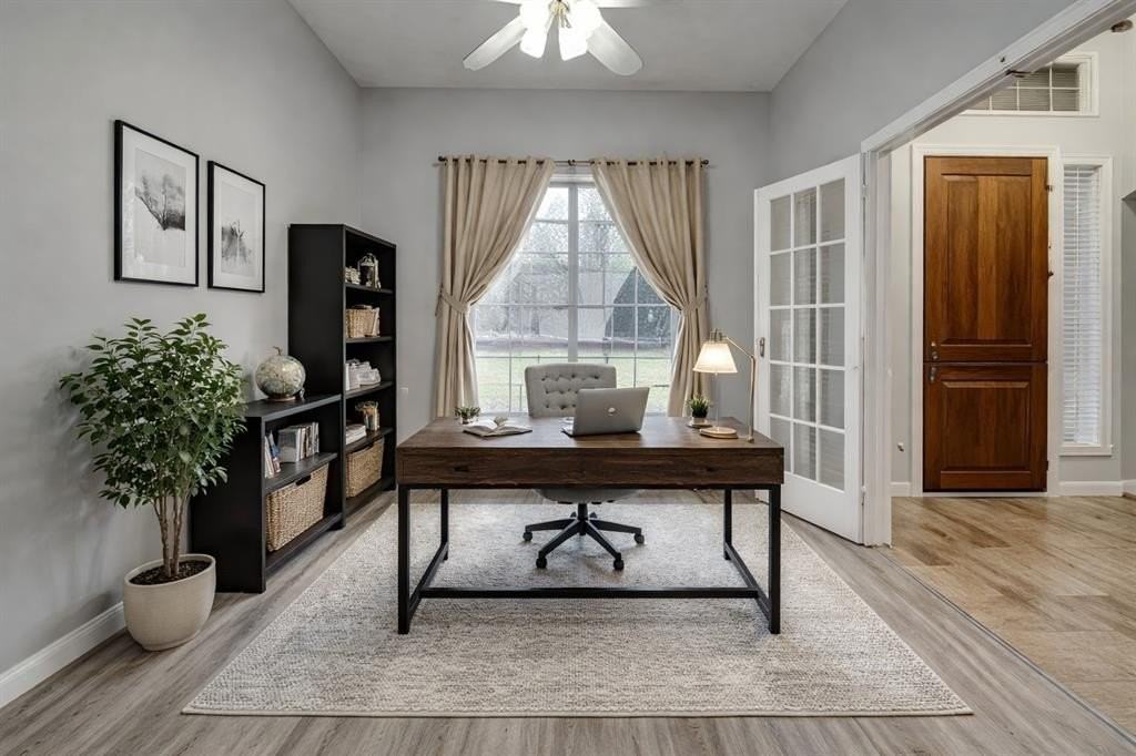 672 Channel Ridge Dr - Photo 3 of 31