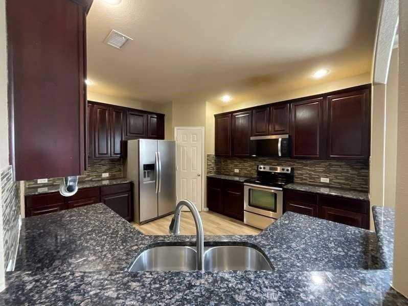 6020 Heather Dr - Photo 2 of 20