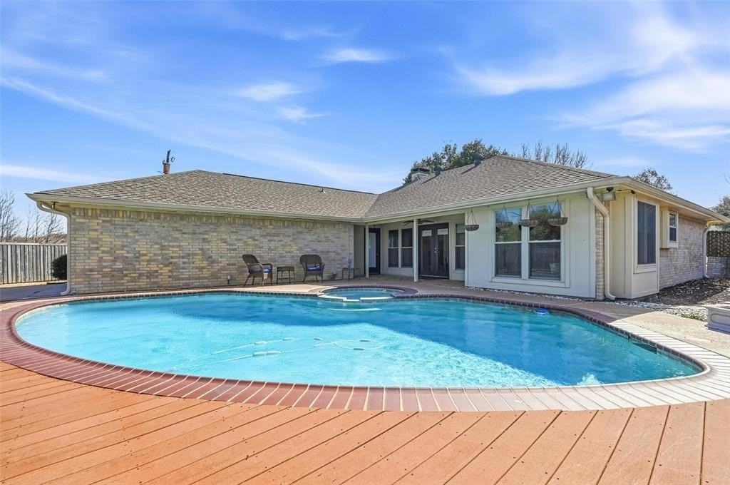 710 Norfork Dr - Photo 4 of 21