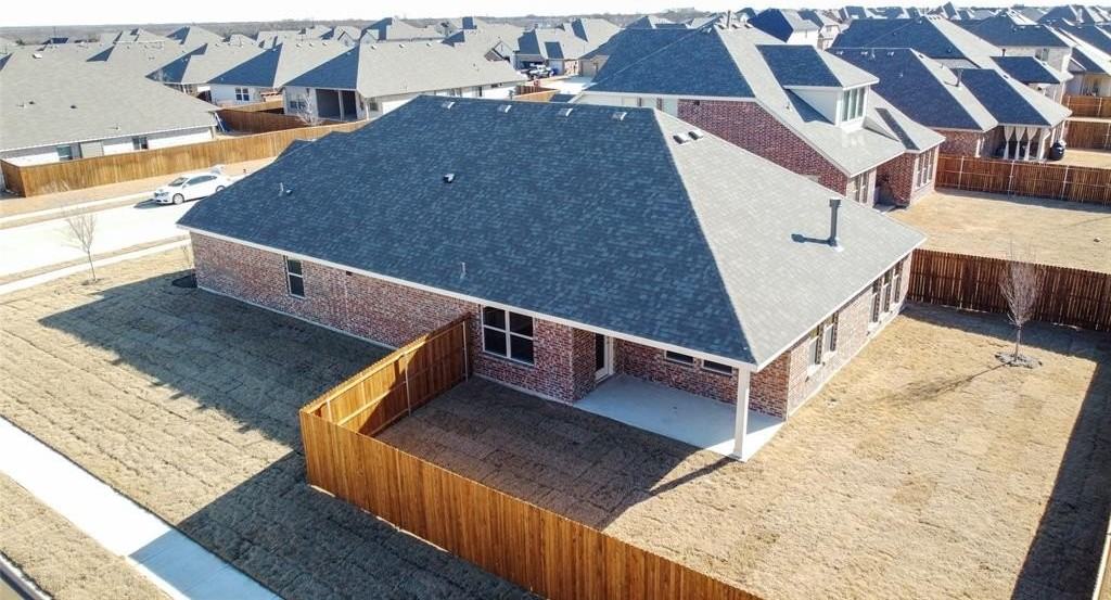 817 Joyse Ln - Photo 3 of 40