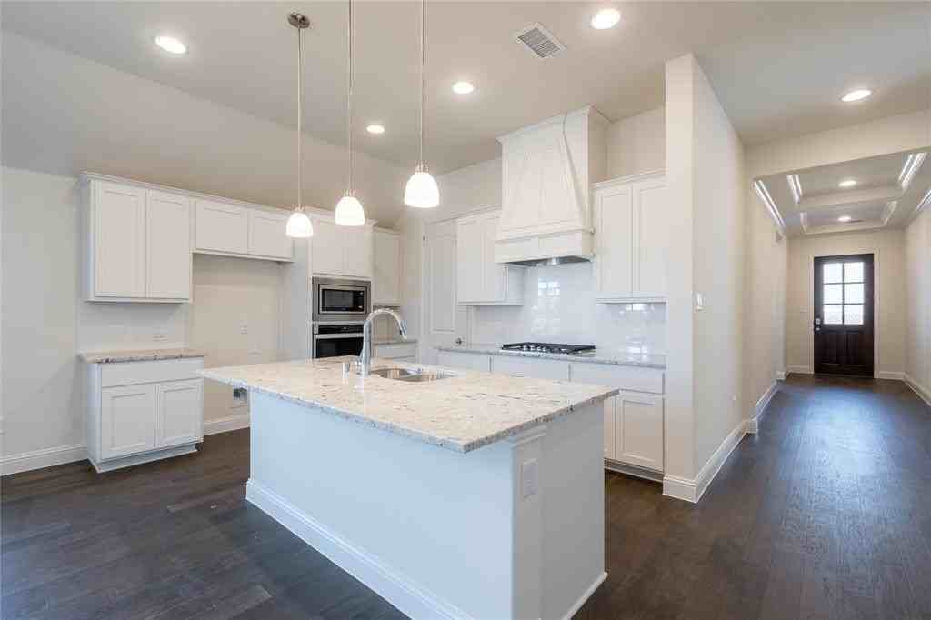 817 Joyse Ln - Photo 7 of 40