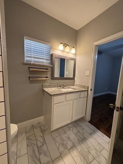 704 S Clinton Ave - Photo 5 of 16