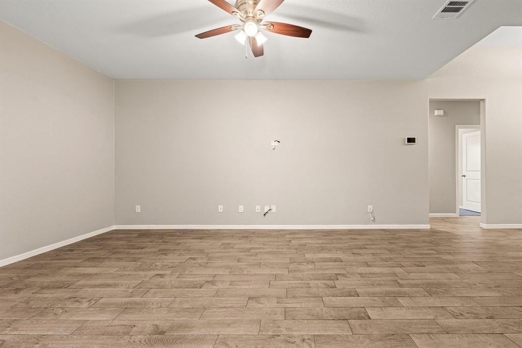 8025 Muddy Creek Dr - Photo 4 of 21