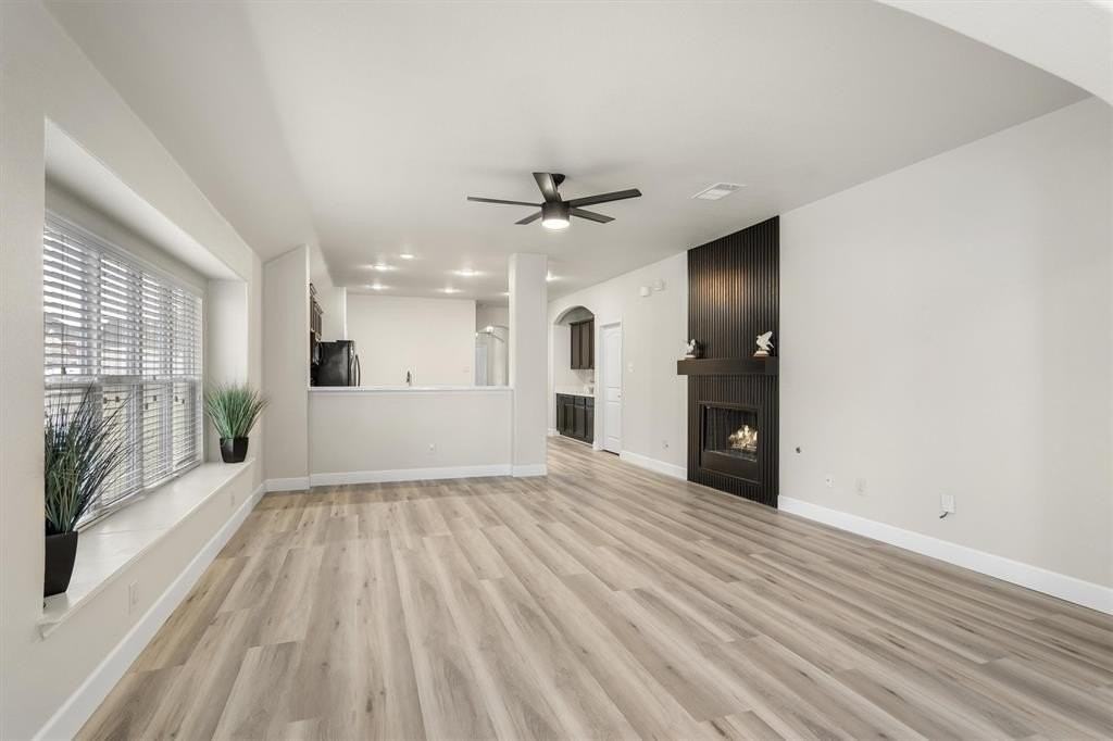 1816 Freedom Ln - Photo 4 of 14