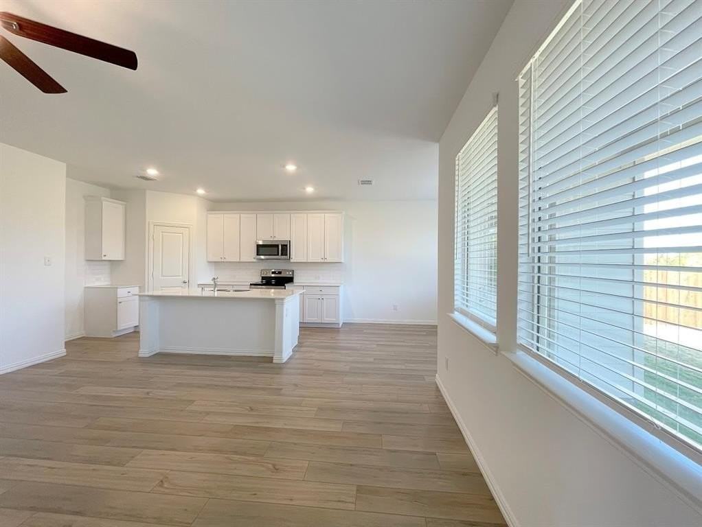 510 Macdonald Way - Photo 4 of 24