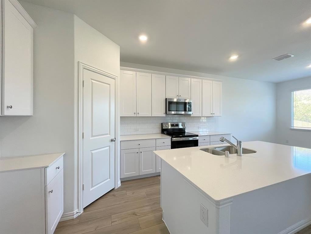 510 Macdonald Way - Photo 6 of 24