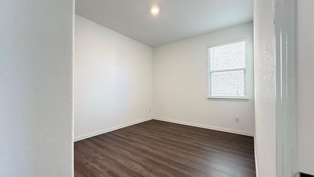 6009 Pensby Drive - Photo 5 of 33