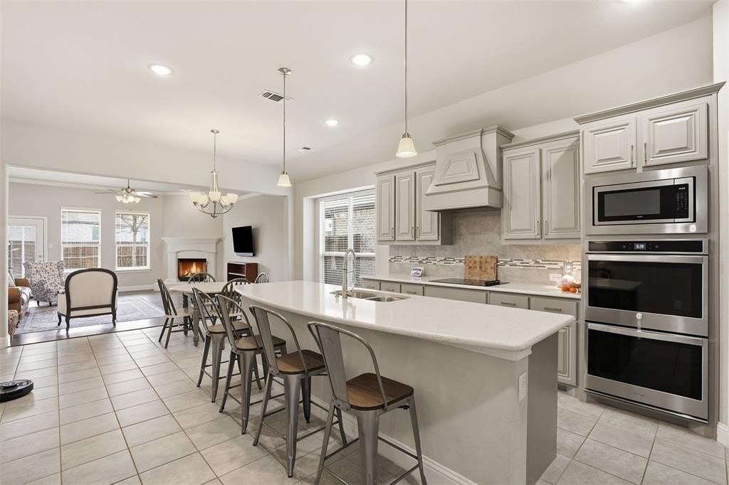 608 Washington Ave - Photo 6 of 17