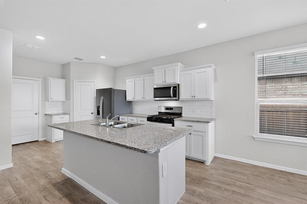 173 Lantana Trl - Photo 5 of 21