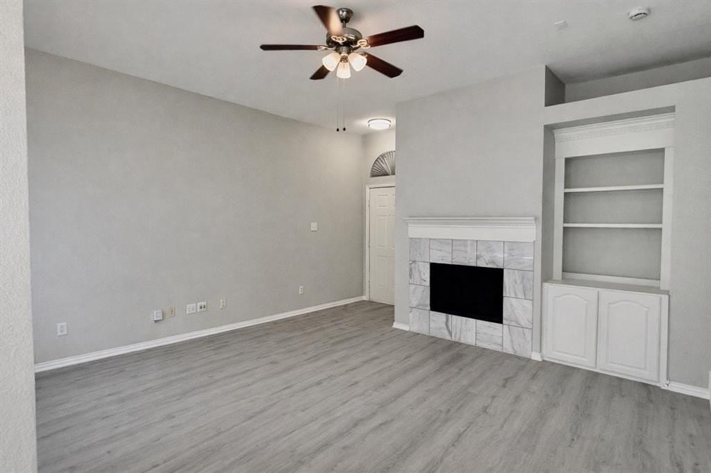 370 Stefhanie Dr - Photo 3 of 25