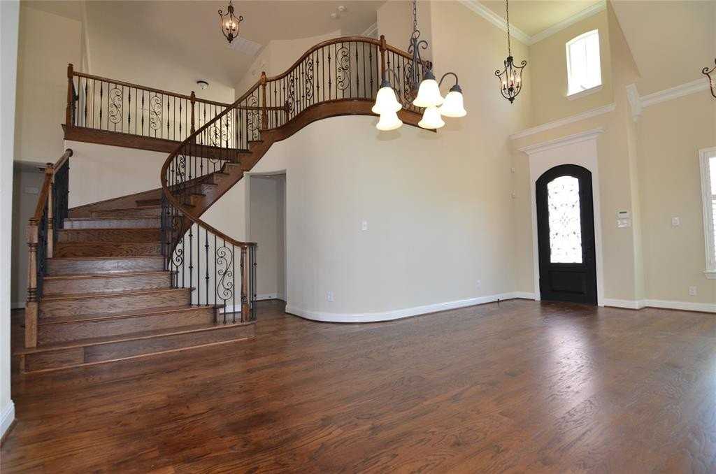 964 Park Ridge Dr - Photo 3 of 27