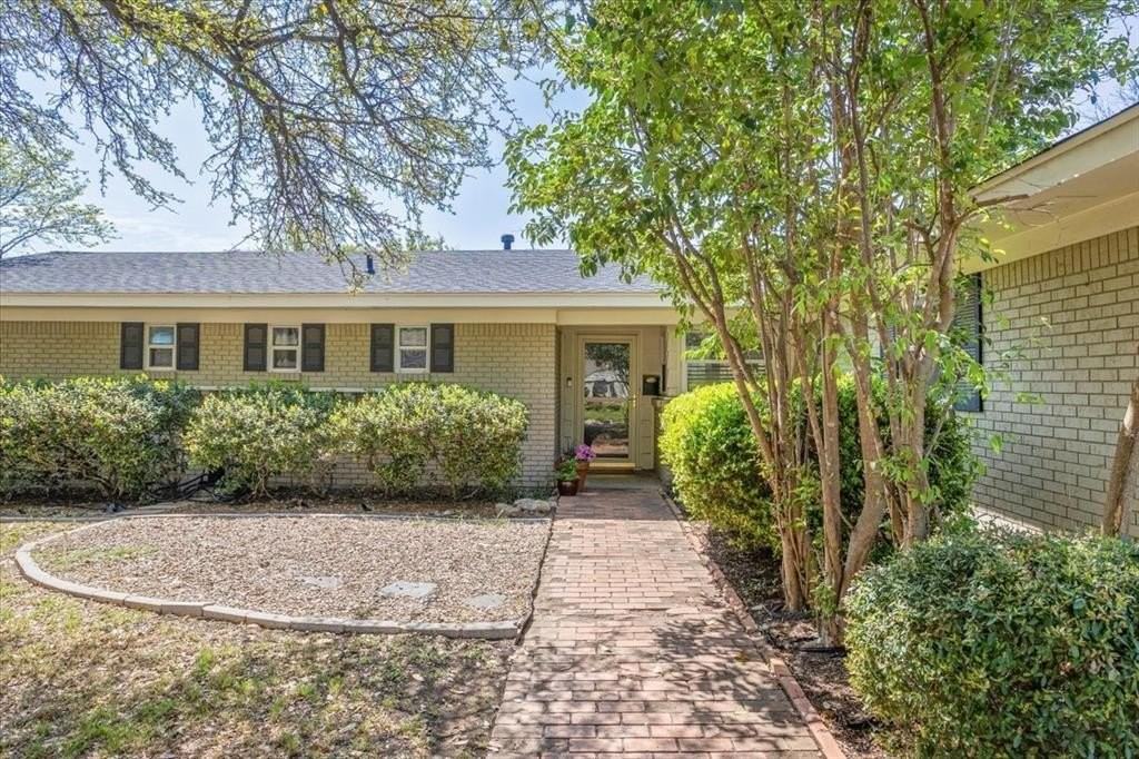 4109 Bilglade Rd - Photo 2 of 18